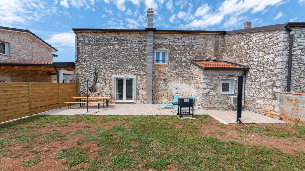 Holiday Home Lino ดายลา ภายนอก รูปภาพ