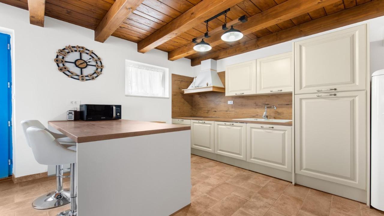 Holiday Home Lino ดายลา ภายนอก รูปภาพ