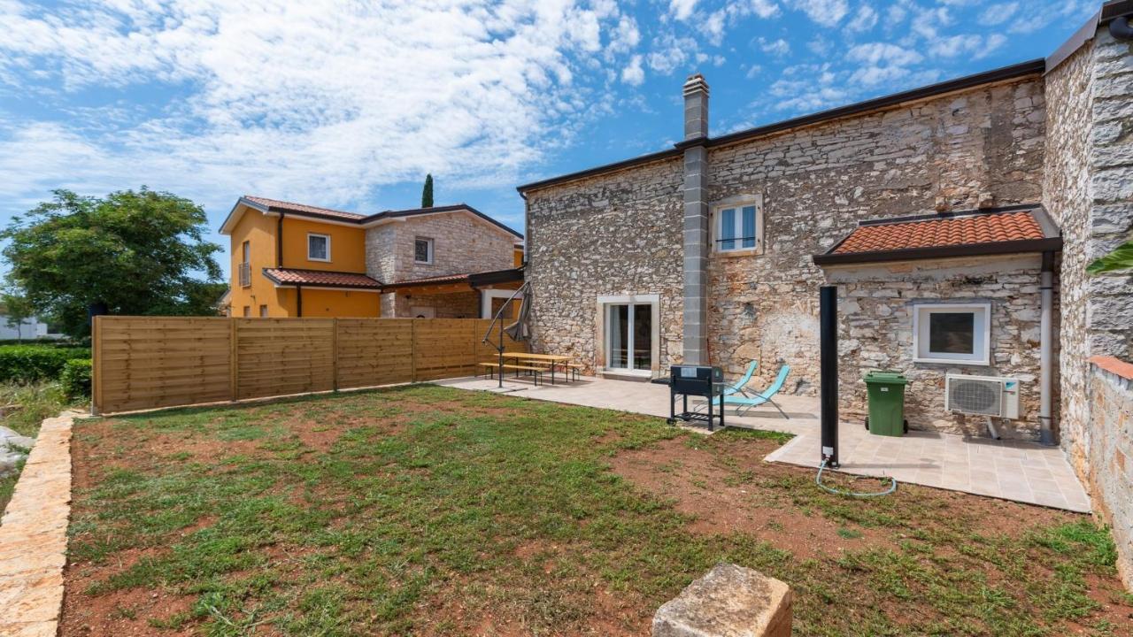 Holiday Home Lino ดายลา ภายนอก รูปภาพ