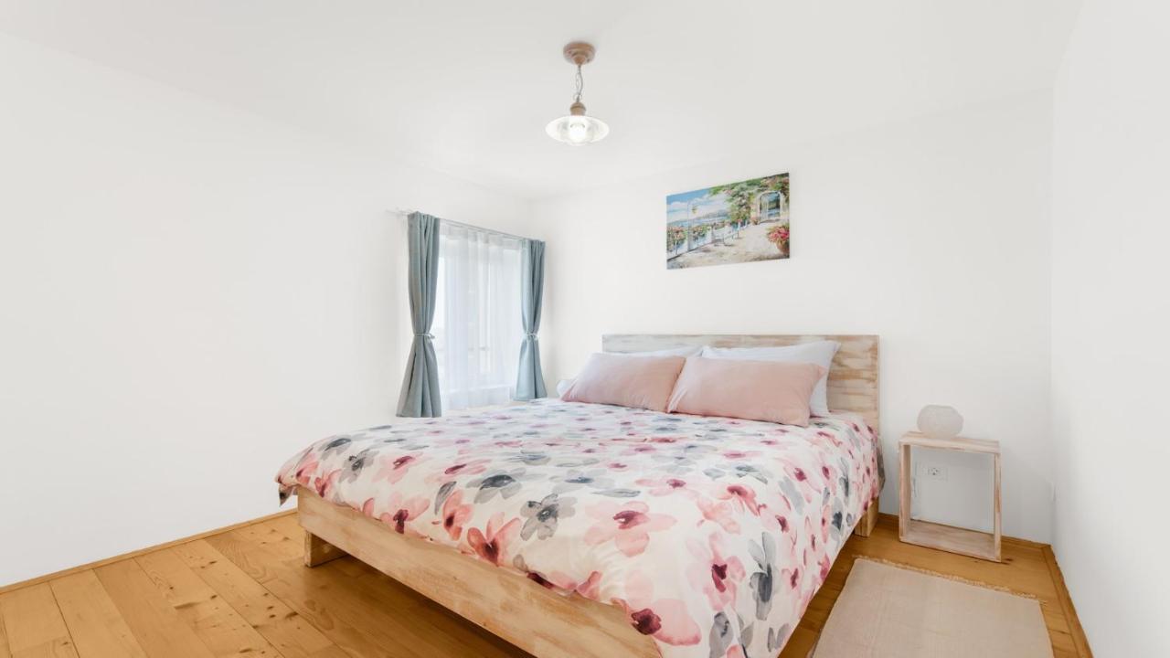 Holiday Home Lino ดายลา ภายนอก รูปภาพ